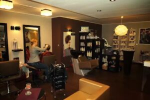 Haar und Style Aleksandra in Dietenhofen