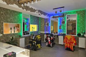 Haare Schnitt bei Salah