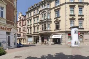 Haargenau by Claudia