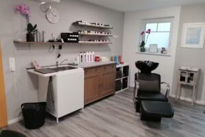 haargenau by Yvonne Winterberg