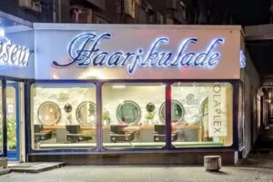 Haarikulade &ndash; Coiffeur, Barber and Cosmetics &ndash; Berlin