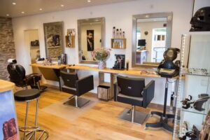 Haarley-Styling | FRISEURSALON