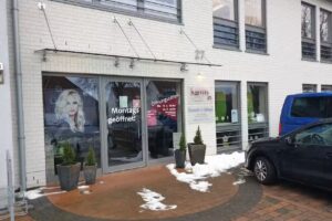 Haarpflegesalon Kamm In