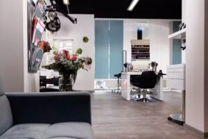 Haarprofis by Jessica Laufer