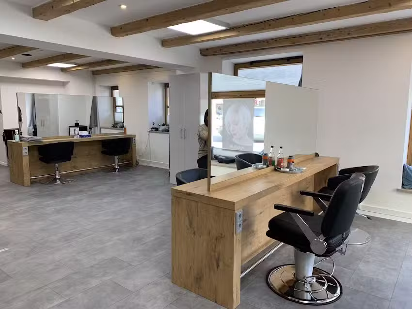 HAARRAUM &ndash; Uschi Elze