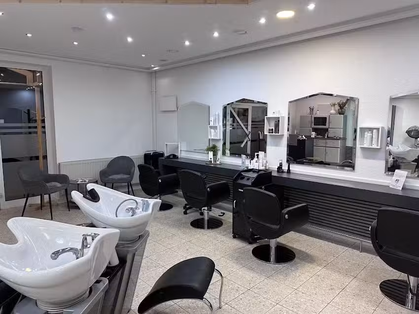 Haarscharf der Friseur R&uuml;gen (Lauterbach)
