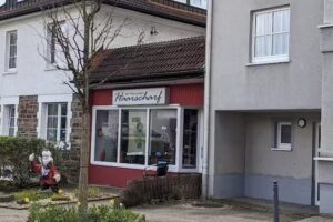 Haarscharf &ndash; Der Friseurladen