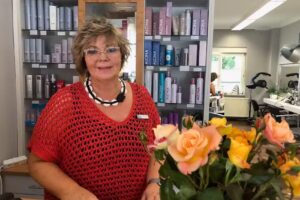 Haarscharf Friseursalon Inh. Karola R&ouml;mer