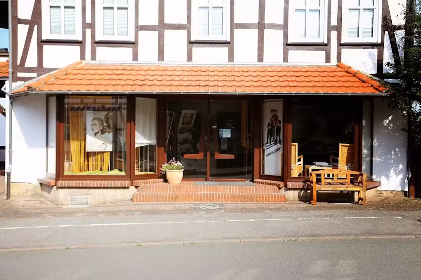 Haarscharf &ndash; Ihr Friseurteam, Inh. M.Steinbock