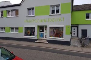 HAARSCHNEIDEREI Susie Michels