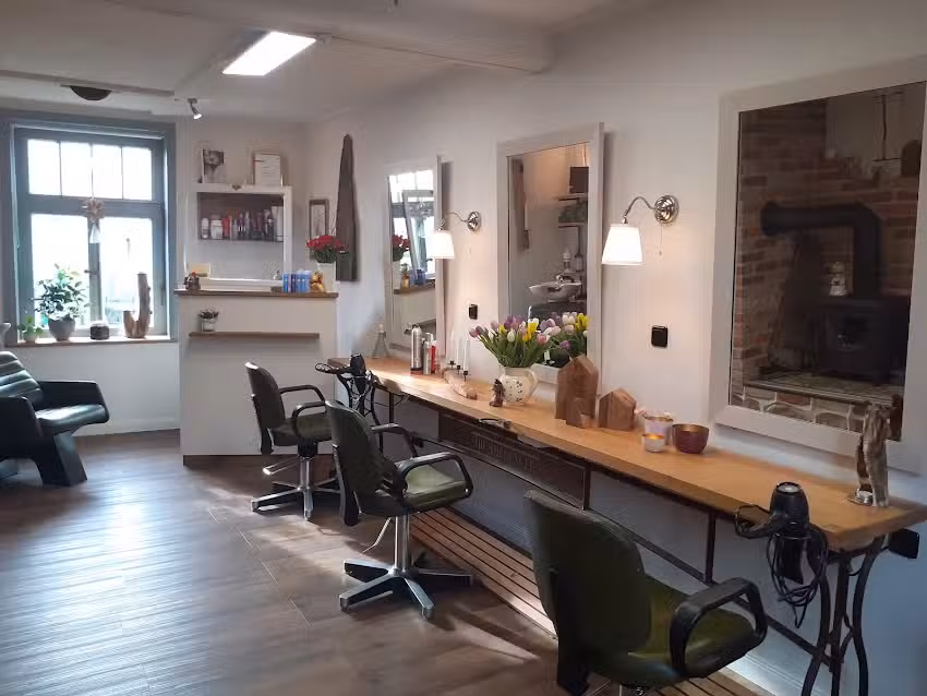 HAARStube Friseurmeisterin Anne Boddien