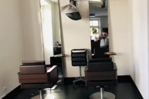 Haarstudio am Bahnhof