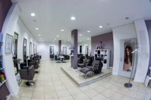 HAARSTUDIO BELA &CELIA PEREIRA