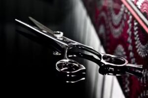 Haarstudio Kamm & Schere