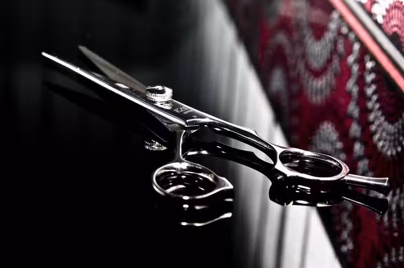 Haarstudio Kamm & Schere