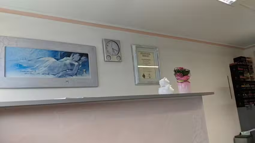 Haarstudio &Ouml;zcan Demirel