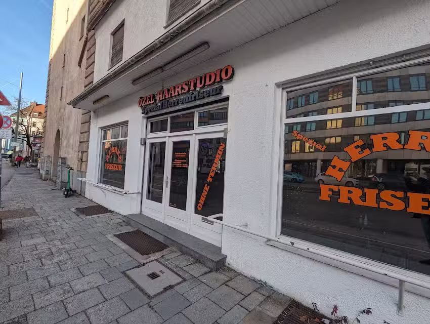 Haarstudio &Ouml;zel