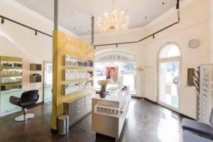 Haartreffpunkt &ndash; LA BIOSTHETIQUE Friseur