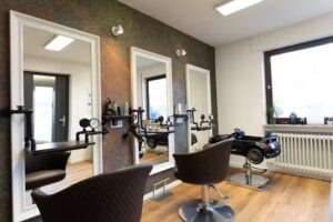 Haarwerk 2.0 by Sandra Knobel