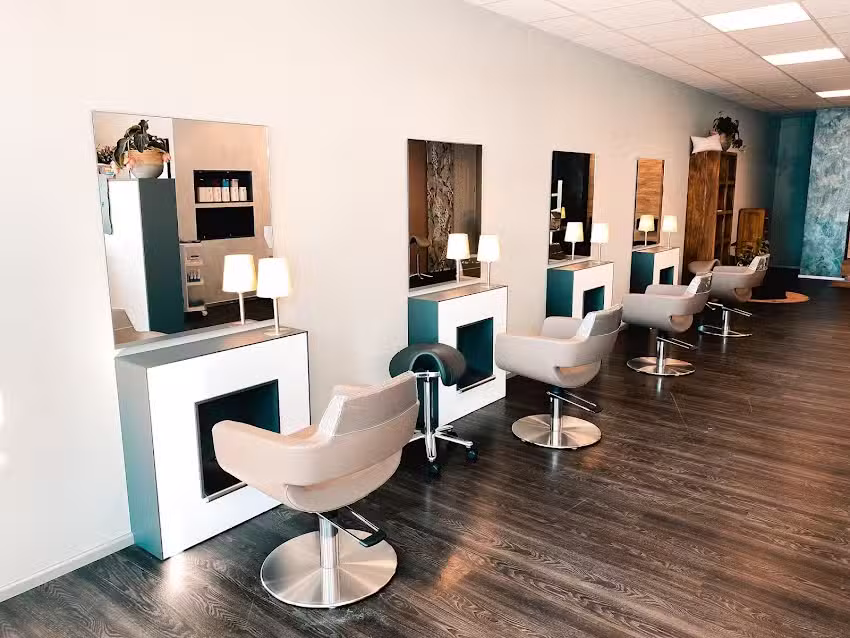 HAARWERK Alexandra Heim