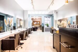 HAARzauber &ndash; Ihr Aveda-Friseur in Krefeld