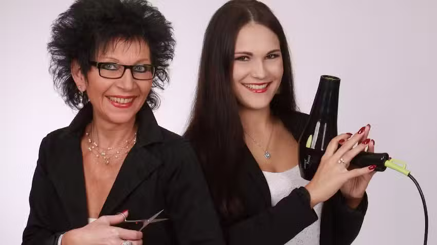 Hair Design by Leoni