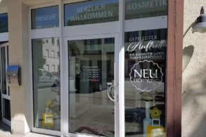 Hair-Kult Friseur und Langhaarstudio