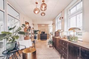 Hair Lounge by Suzana