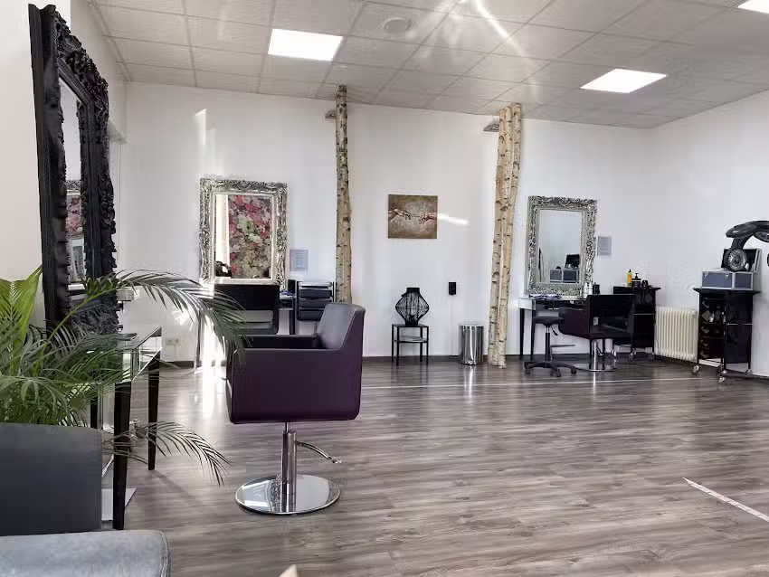 Hair & Lounge GmbH