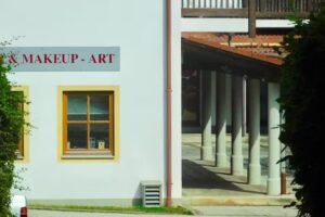 Hair & Makeup-Art