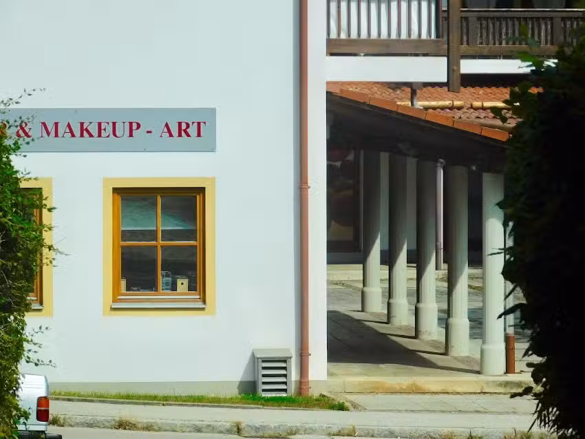 Hair & Makeup-Art
