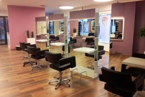 HAIR&rsquo;N&rsquo;MORE Vaihingen | Friseursalon & Haar-Experten