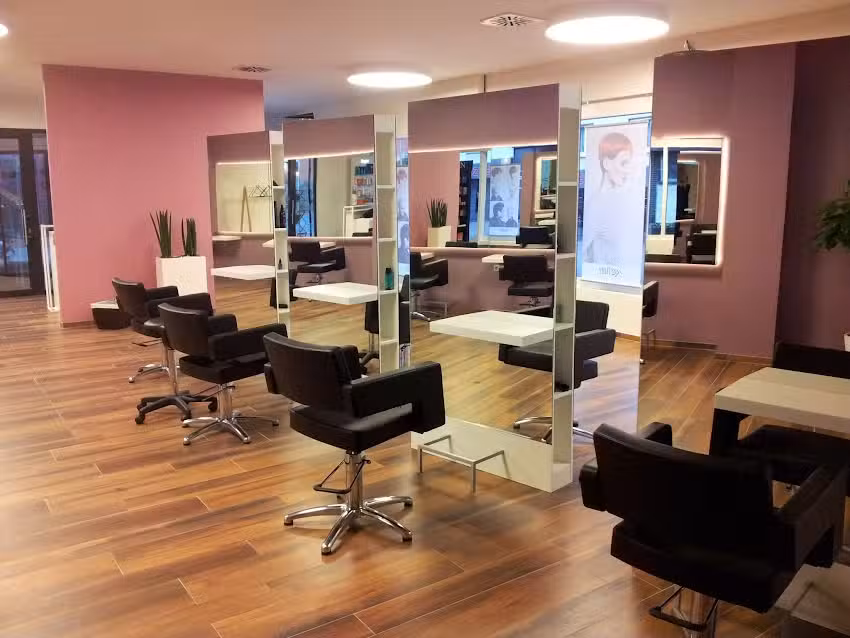 HAIR&rsquo;N&rsquo;MORE Vaihingen | Friseursalon & Haar-Experten
