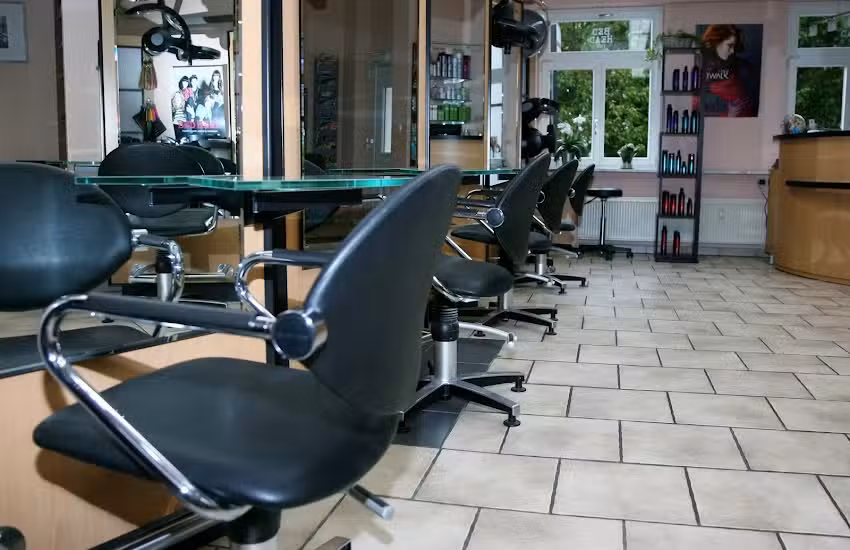 &ldquo; Hair & Style &ldquo; Himioben