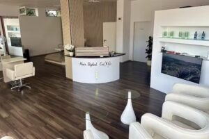 Hair Stylist Cut & Go