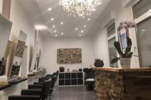 Haircutter &Ouml;znur G&uuml;ndogdu