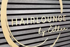 HAIRLOUNGE by Esther