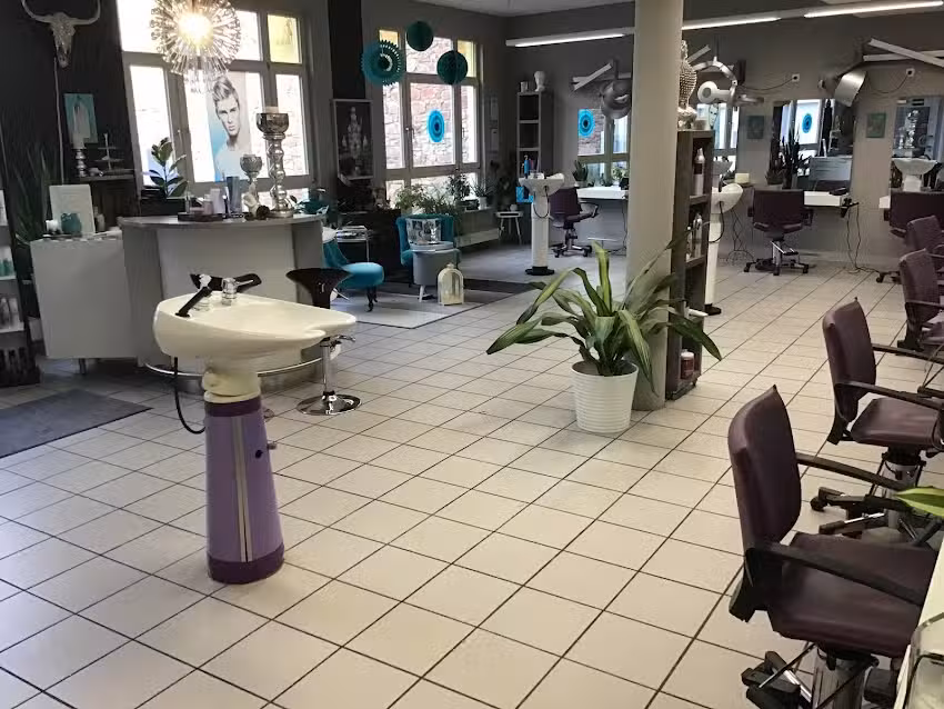 Hairlounge by Stefan Keil