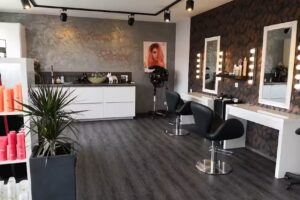 Hairpunzel by Denise