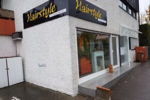 Hairstyle Jennifer Stuber