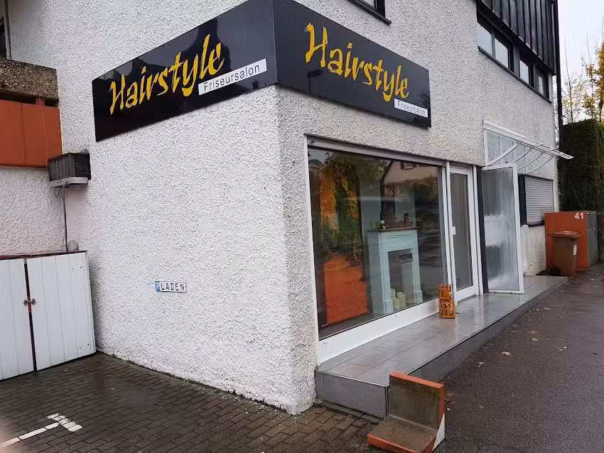 Hairstyle Jennifer Stuber