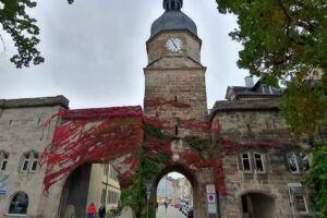 Hand und Fu&szlig; by Antje K&ouml;nig