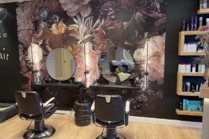 Harbolla, Kai & Team, Friseur