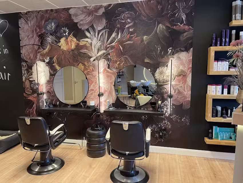 Harbolla, Kai & Team, Friseur