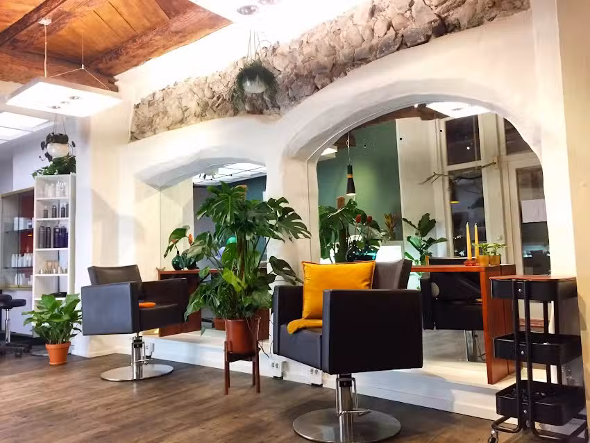 hauptArt Yasemin Uzman