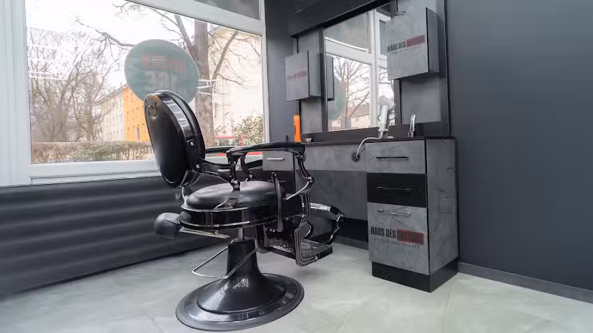 Haus der Scherenkunst Friseur Studio & Barber