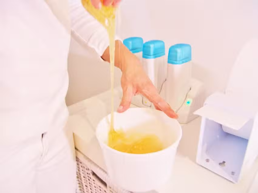 HAUTWERK &ndash; Praxis f&uuml;r Haut&auml;sthetik, Dauerhafte Haarentfernung, Infusionen