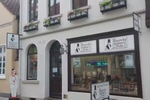 Heinrichs Barbier Stube Herrenfriseur Friseursalon