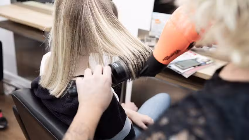 Hermanns Friseure + Zweithaar