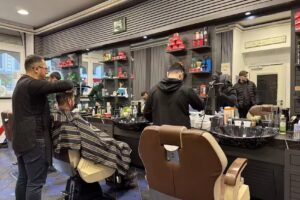 Herren Friseur Merkez Camii